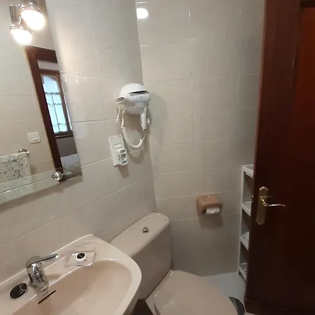 Alojamento de Acomodação e Pequeno-almoço Uría 25 Oviedo