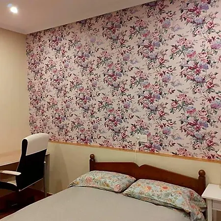 Uria 25 B&B 오비에도