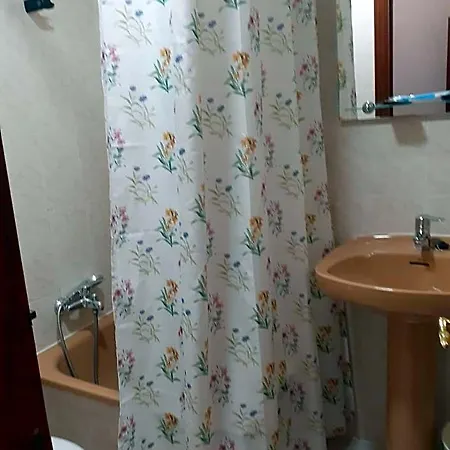Uria 25 B&B 오비에도