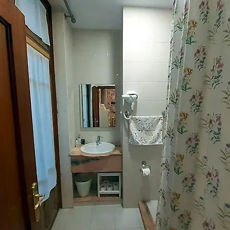Uria 25 B&B 오비에도