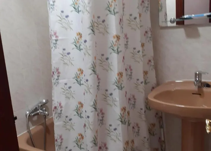 Uria 25 오비에도